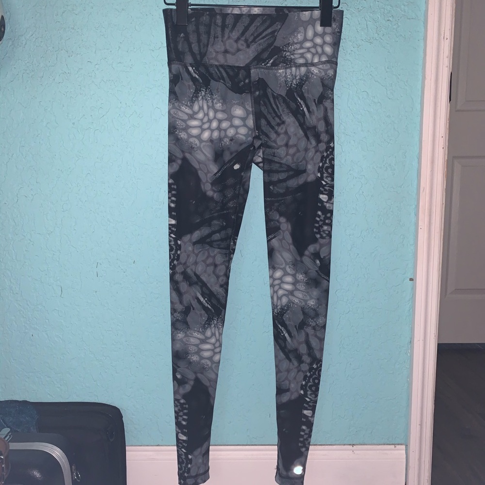 NWOT Champion butterfly leggings